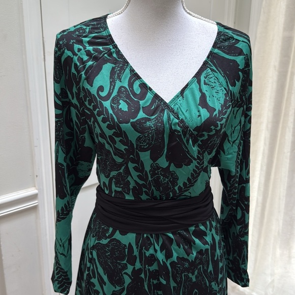 IGIGI Green Black Wrap Dress 12 Made USA Long Sleeve Stretch Midi Holiday Chic - Picture 3 of 11